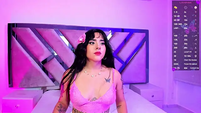 Elena Tylor online show from 06/02/26, 08:09