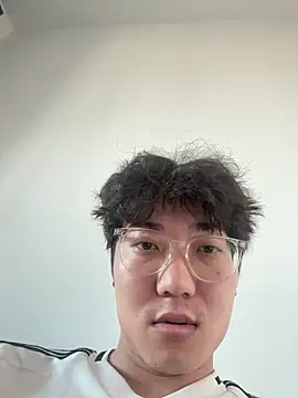 YourBadboy718 online show from 05/24/26, 09:31