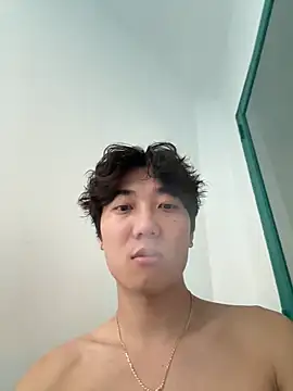 Snapshot of YourBadboy718 chatting on 06/21/26, 10:43 YourBadboy718 online show from 06/21/26, 10:43