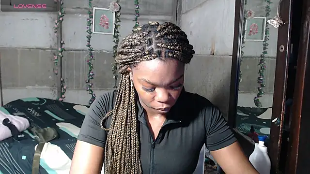 Snapshot of kenyaCocoa chatting on 06/01/26, 07:24 kenyaCocoa online show from 06/01/26, 07:24