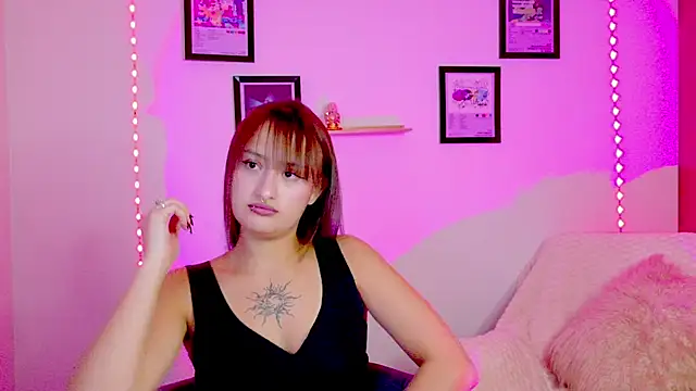 Snapshot of Natha_Ramirez chatting on 06/15/26, 02:12 Natha Ramirez online show from 06/15/26, 02:12