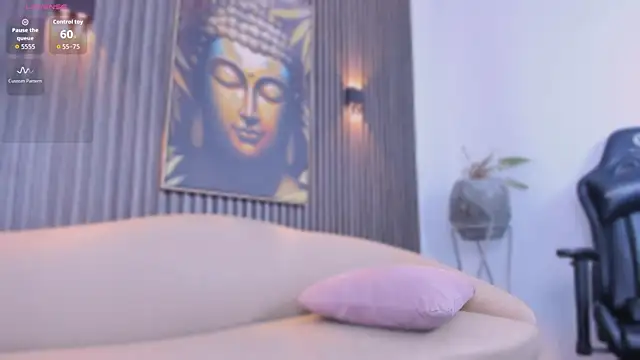 dalilaa   online show from 08/05/26, 01:38