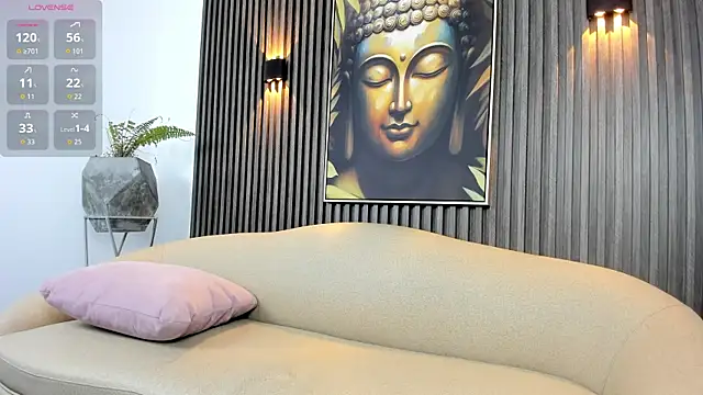 dalilaa   online show from 06/24/26, 04:05
