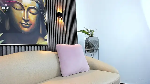 dalilaa   online show from 06/26/26, 04:13