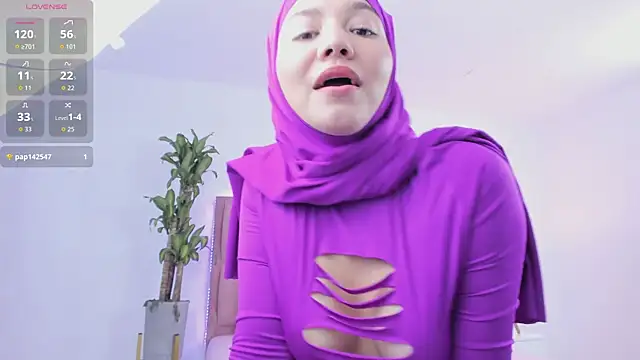 dalilaa   online show from 05/24/26, 04:18