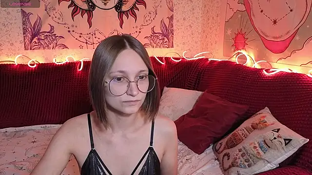 stella naughty online show from 06/04/26, 05:28