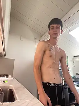 Leonardo0606 online show from 05/27/26, 10:11