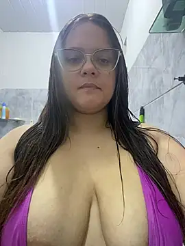 Snapshot of Laryssinha_69 chatting on 06/12/26, 04:38 Laryssinha 69 online show from 06/12/26, 04:38