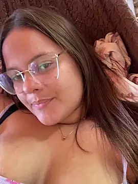 Snapshot of Laryssinha_69 chatting on 07/11/26, 03:56 Laryssinha 69 online show from 07/11/26, 03:56