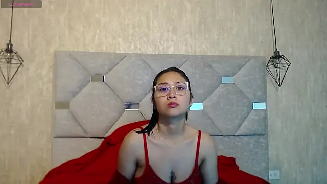Snapshot of adaira31 chatting on 05/23/26, 12:15 adaira31 online show from 05/23/26, 12:15
