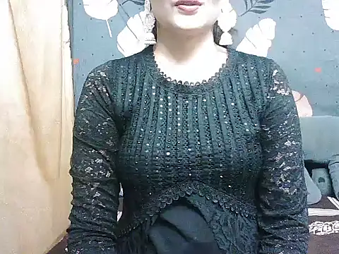Snapshot of lustygirl01 chatting on 06/13/26, 12:03 lustygirl01 online show from 06/13/26, 12:03