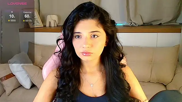 Snapshot of Rose_Desiree chatting on 06/23/26, 11:08 Rose Desiree online show from 06/23/26, 11:08