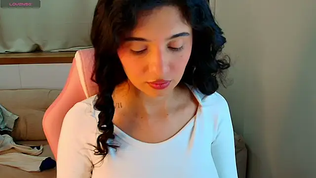 Snapshot of Rose_Desiree chatting on 07/06/26, 11:17 Rose Desiree online show from 07/06/26, 11:17