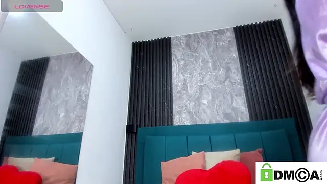 charlotte lux1 online show from 05/29/26, 12:00