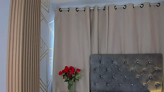 AbbyCollins   online show from 06/03/26, 07:29