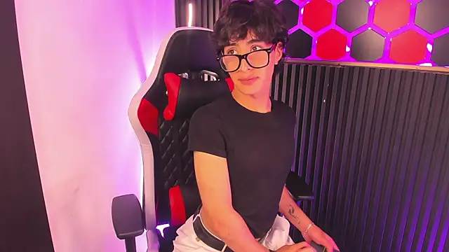 SantyFoxxs online show from 07/12/26, 03:40