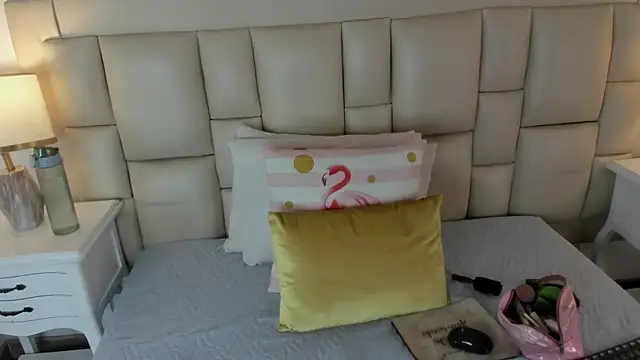 Snapshot of sarit_ chatting on 06/11/26, 07:55 sarit online show from 06/11/26, 07:55