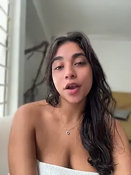 BellaRicciX X online show from 05/24/26, 04:29