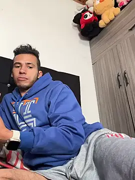 Liamsexy20 online show from 05/27/26, 10:06