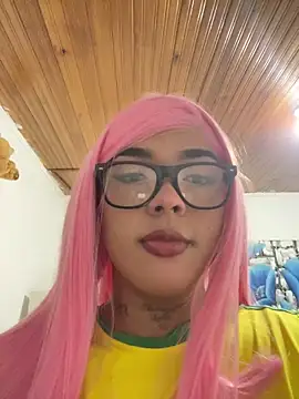 lizzgema online show from 06/05/26, 02:05