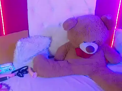 Snapshot of cindysex_ chatting on 06/22/26, 03:42 cindysex online show from 06/22/26, 03:42