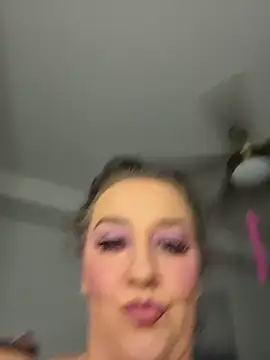 CreamVixen online show from 06/18/26, 05:39