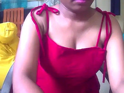 Snapshot of shallykaul chatting on 07/12/26, 04:57 shallykaul online show from 07/12/26, 04:57