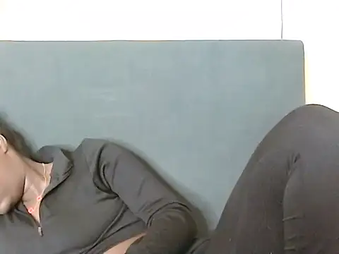 Snapshot of roziebeauty chatting on 07/02/26, 03:51 roziebeauty online show from 07/02/26, 03:51