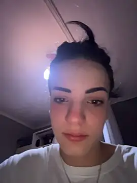 Snapshot of RoseRowley chatting on 06/29/26, 05:01 RoseRowley online show from 06/29/26, 05:01