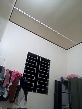 Giee00 online show from 05/24/26, 09:47