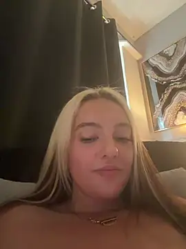 naughtygirl6989 online show from 07/13/26, 07:35