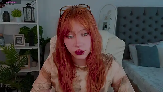 Fleur Fox online show from 05/31/26, 09:37