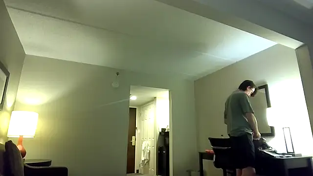 smoothholeee online show from 06/05/26, 10:04