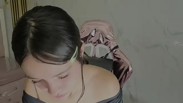 Snapshot of isabeau_s chatting on 07/14/26, 01:17 isabeau s online show from 07/14/26, 01:17