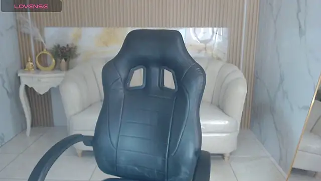 Snapshot of isabeau_s chatting on 07/30/26, 02:05 isabeau s online show from 07/30/26, 02:05