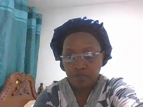 Snapshot of peacechloe chatting on 07/14/26, 07:53 peacechloe online show from 07/14/26, 07:53