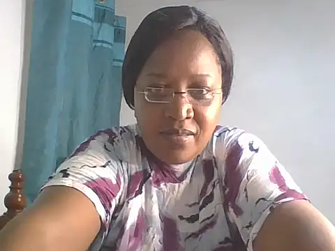 Snapshot of peacechloe chatting on 05/24/26, 06:13 peacechloe online show from 05/24/26, 06:13