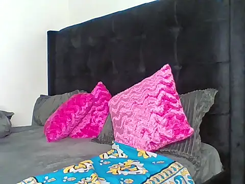 prettytinashe online show from 06/02/26, 09:37