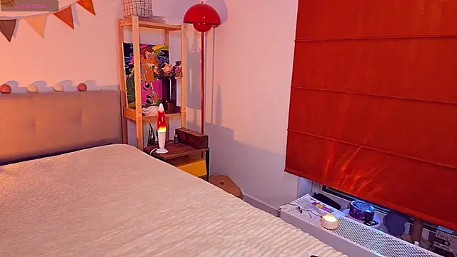 Snapshot of come_in_bed chatting on 07/16/26, 03:53 come in bed online show from 07/16/26, 03:53