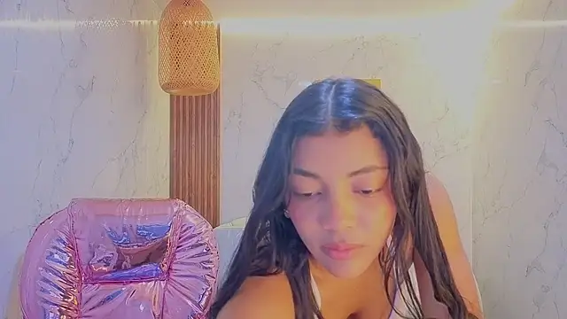 Snapshot of valentina_gomez_s chatting on 06/02/26, 12:38 valentina gomez s online show from 06/02/26, 12:38