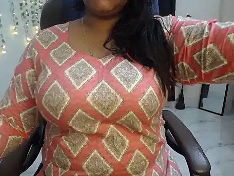 Snapshot of AmeliaSEXY- chatting on 06/17/26, 03:55 AmeliaSEXY- online show from 06/17/26, 03:55