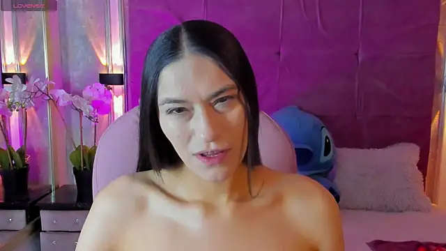 Snapshot of Stushaa chatting on 06/11/26, 01:52 Stushaa online show from 06/11/26, 01:52