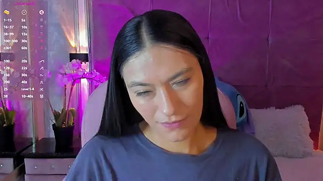 Snapshot of Stushaa chatting on 06/19/26, 03:07 Stushaa online show from 06/19/26, 03:07