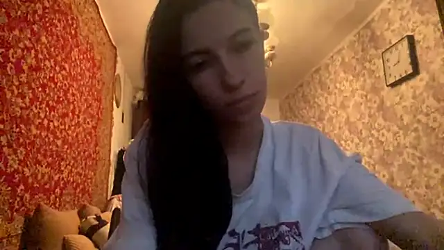 Snapshot of NeryLaffitte chatting on 05/31/26, 02:12 NeryLaffitte online show from 05/31/26, 02:12