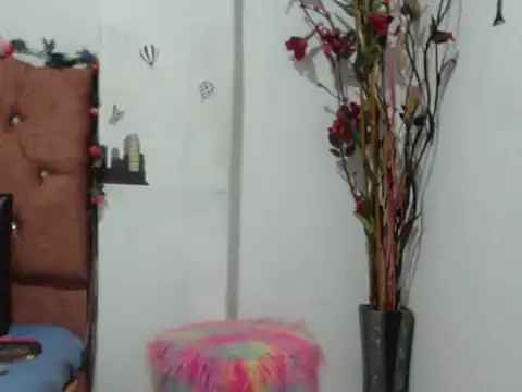 Snapshot of naomy_rosse17 chatting on 07/04/26, 10:58 naomy rosse17 online show from 07/04/26, 10:58