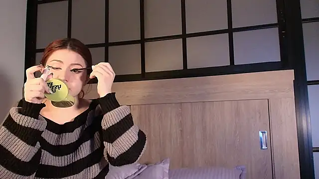 Daphne and Roger  online show from 06/12/26, 11:19