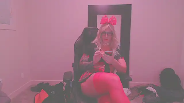 PrincessSissy235 online show from 06/06/26, 06:07