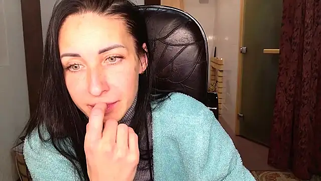 BouncySweety online show from 10/24/25, 09:25