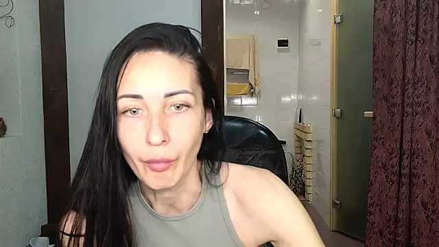 BouncySweety online show from 11/08/25, 06:55