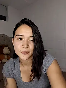 Snapshot of DaniRivers_ chatting on 06/21/26, 07:19 DaniRivers online show from 06/21/26, 07:19